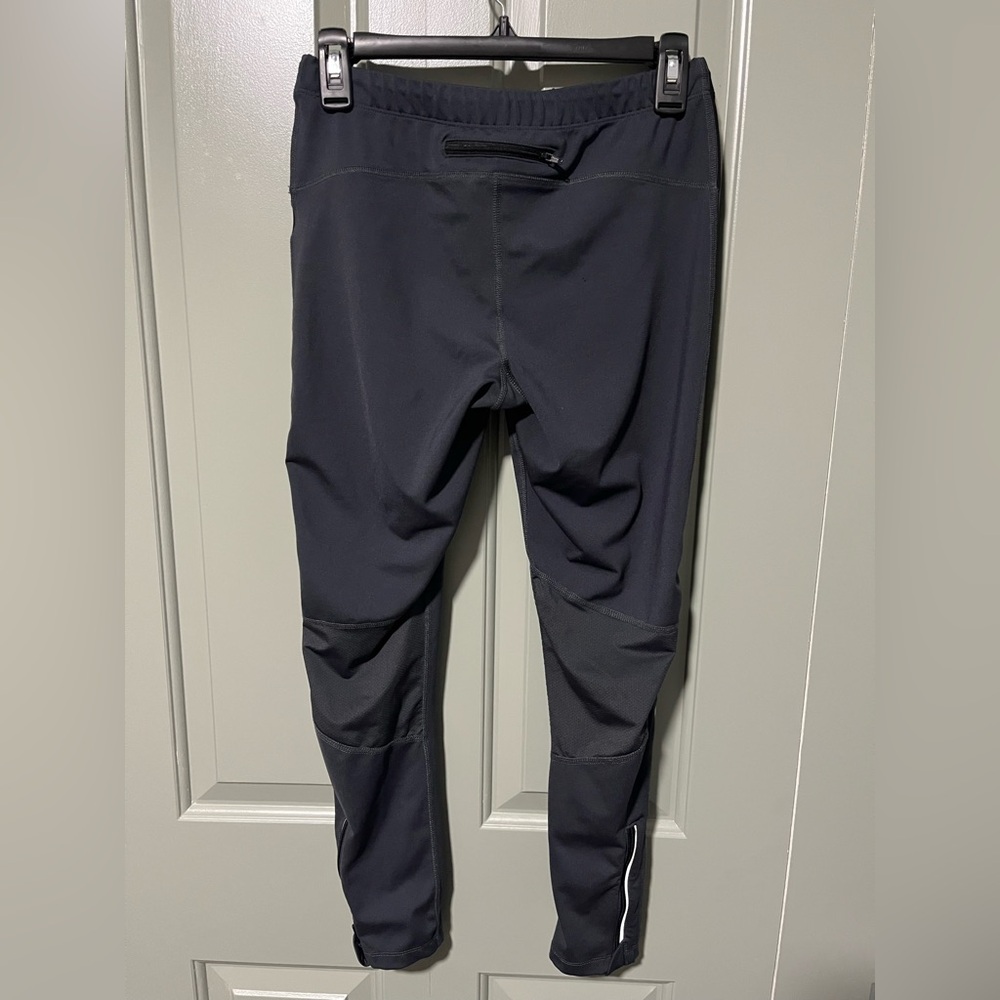 Run Leggings Sz M by Old Navy Active Gray w/ Reflector zipper pocket & legs - Picture 4 of 6
